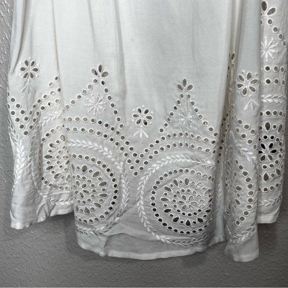 NEW Torrid Womens 2 2X White Challis Eyelet Embroidery Cold Shoulder Blouse Top - Picture 2 of 12
